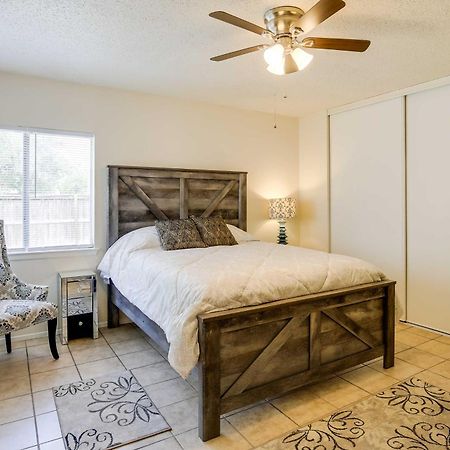 Sunny San Antonio Home With Backyard And Patio! Экстерьер фото